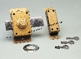 Verrou  Muel 65 mm à pompe foncet débordant